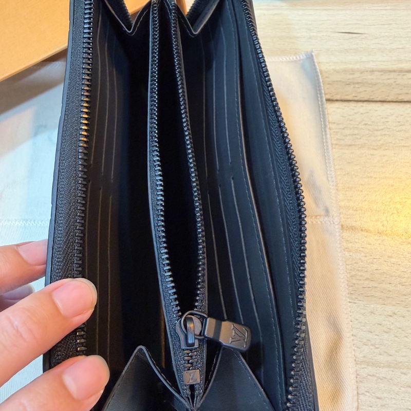 LV Monogram Shadow M80333 黑色拉鍊長夾 日本購入 保證正品 盒裝塵袋-11