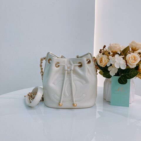 MS0432 Chanel 香奈兒 抽繩水桶 牛皮 象牙白色 奶油白色 金扣 CC Bucket Drawstring Bag Small Calfskin Ivory x GHW