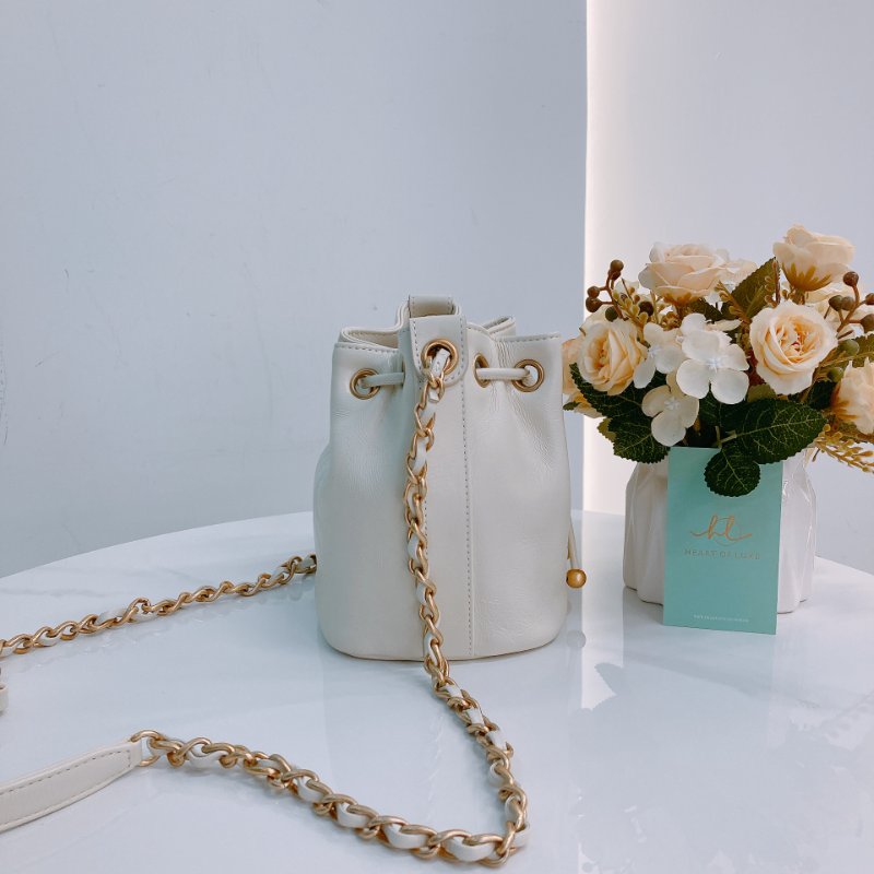 MS0432 Chanel 香奈兒 抽繩水桶 牛皮 象牙白色 奶油白色 金扣 CC Bucket Drawstring Bag Small Calfskin Ivory x GHW #30245084 (98%New)(Receipt,Sticker)15500-2