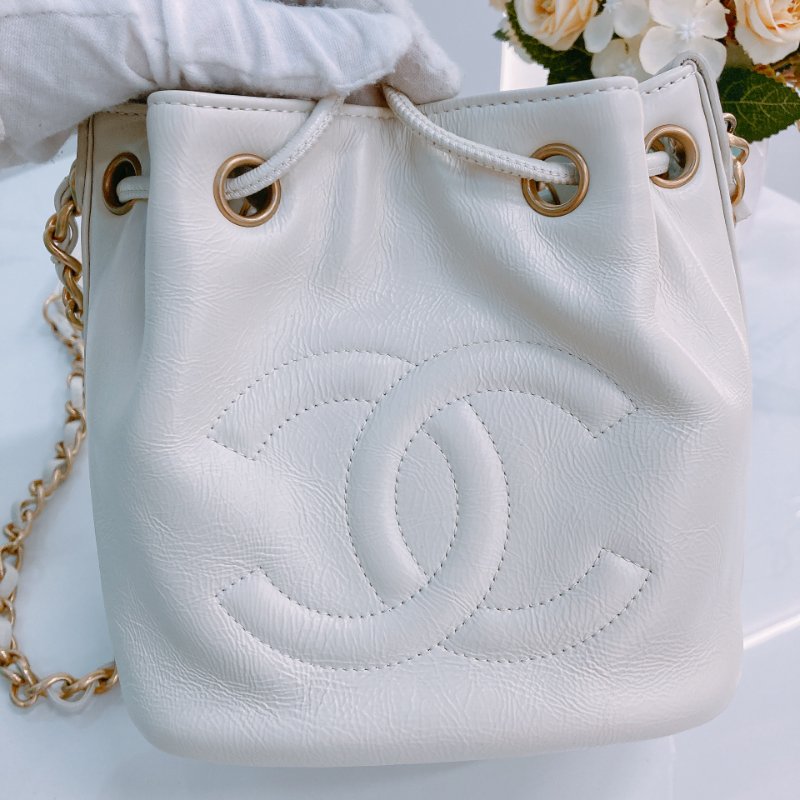 MS0432 Chanel 香奈兒 抽繩水桶 牛皮 象牙白色 奶油白色 金扣 CC Bucket Drawstring Bag Small Calfskin Ivory x GHW #30245084 (98%New)(Receipt,Sticker)15500-11