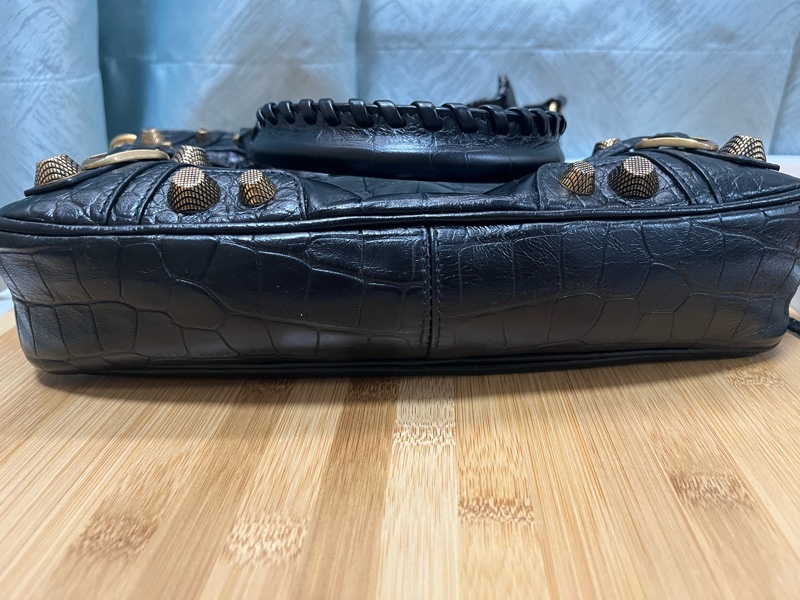 是Balenciaga (巴黎世家) 的 Neo Cagole-1