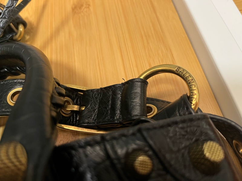 是Balenciaga (巴黎世家) 的 Neo Cagole-16