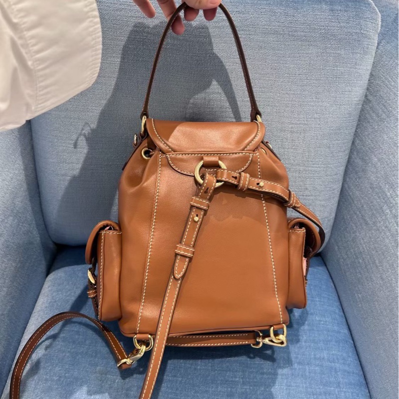 促銷品 Miu Miu 迷你皮革背囊 干邑色-1