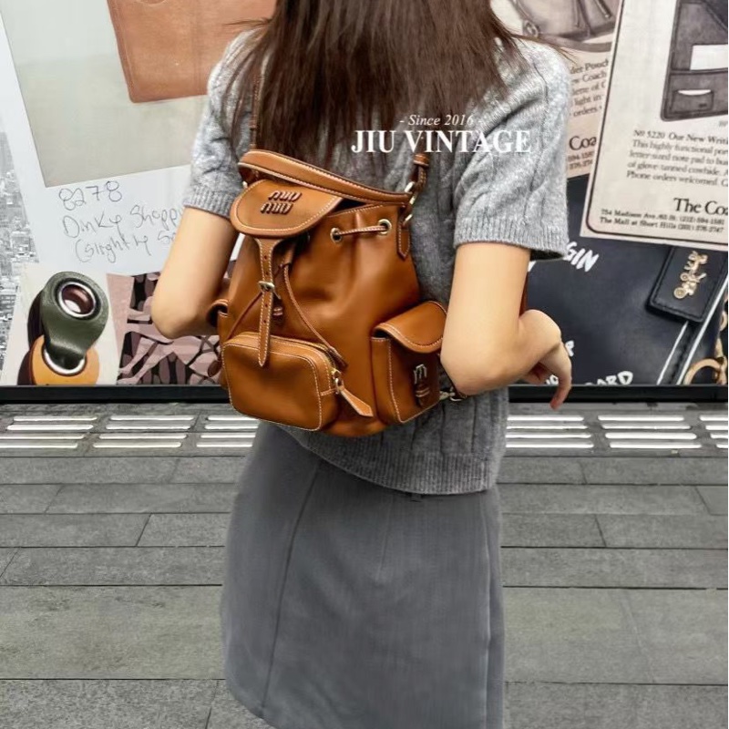 促銷品 Miu Miu 迷你皮革背囊 干邑色-4