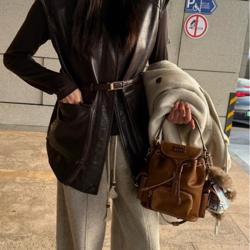 促銷品 Miu Miu 迷你皮革背囊 干邑色-6