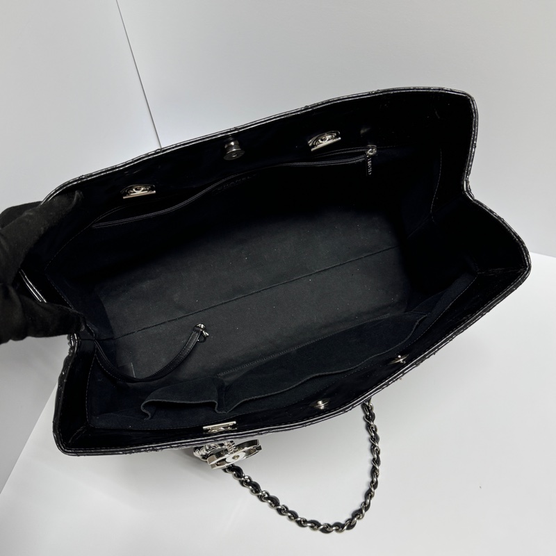 【激甜釋出⏰】 Chanel 香奈兒 黑銀菱格紋 托特包 專櫃26萬！-15