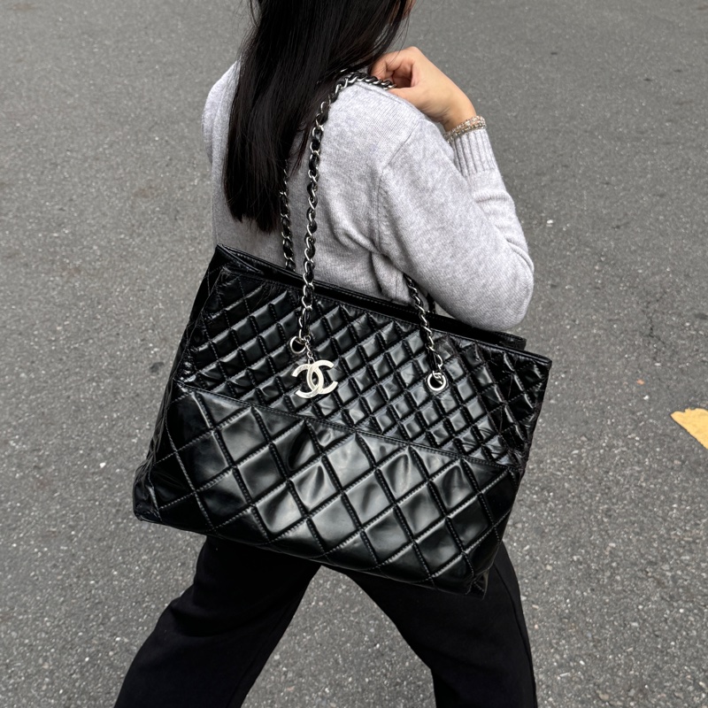 【激甜釋出⏰】 Chanel 香奈兒 黑銀菱格紋 托特包 專櫃26萬！-23