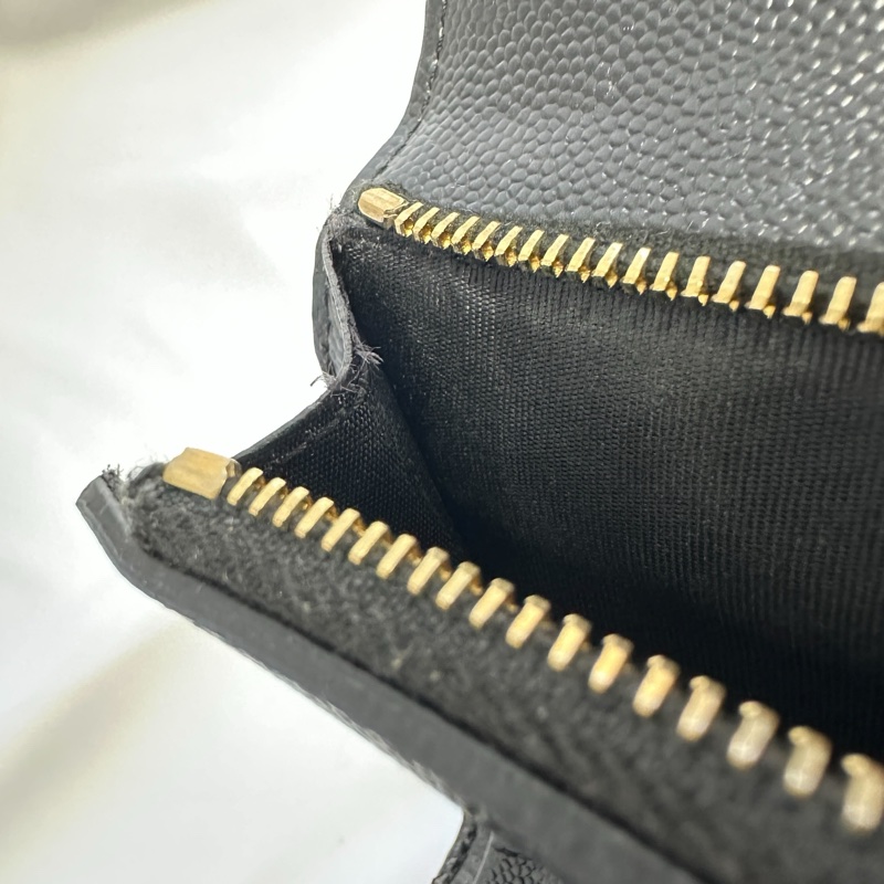 YSL 黑金魚子醬短夾-25