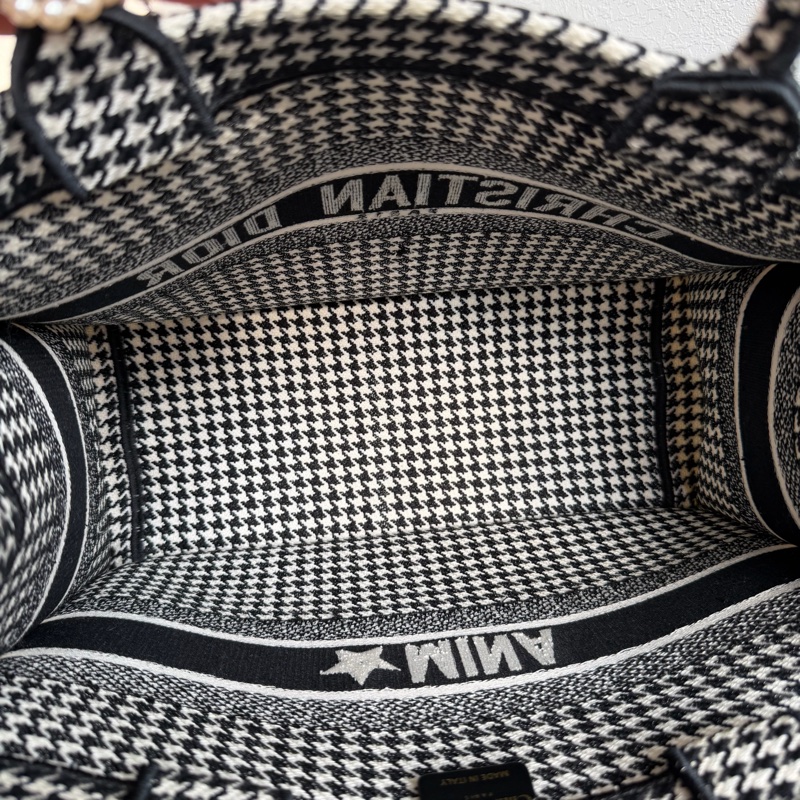 Dior黑/白色千鳥格刺繡托特包 Book tote MM-3