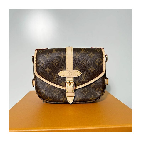 LOUIS VUITTON Soumure BB Monogram M46740