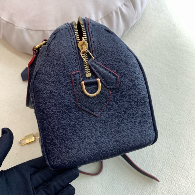 Louis Vuitton • 經典老花深藍色全皮壓紋Speedy 25-4