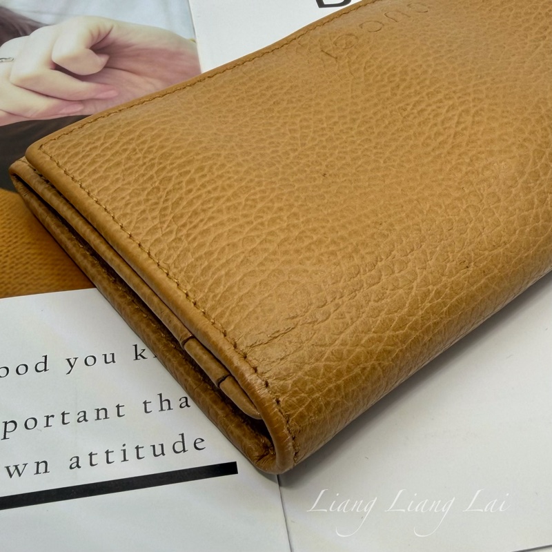 GUCCI 古馳 經典LOGO荔枝紋焦糖棕扣式長夾-26