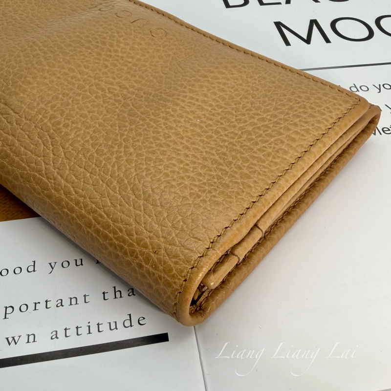 GUCCI 古馳 經典LOGO荔枝紋焦糖棕扣式長夾-28