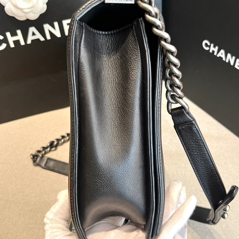 Chanel • Le Boy 28 經典菱格紋牛皮大號鏈條包 附購證、保卡-5