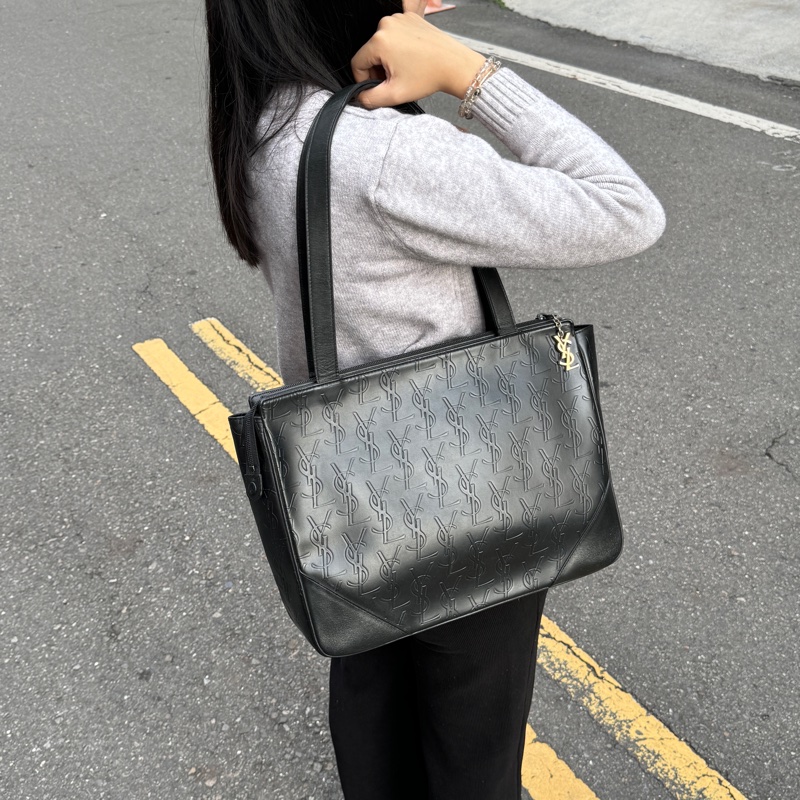 【極新🎁】 YSL 黑老花 全牛皮材質 肩背包 專櫃98000!-1