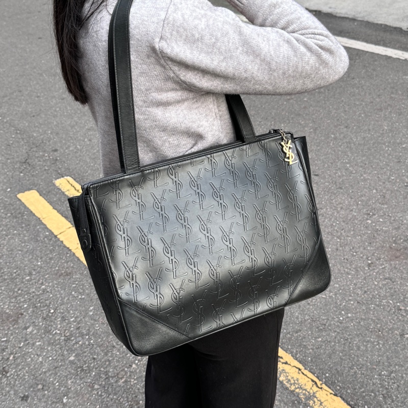 【極新🎁】 YSL 黑老花 全牛皮材質 肩背包 專櫃98000!-24