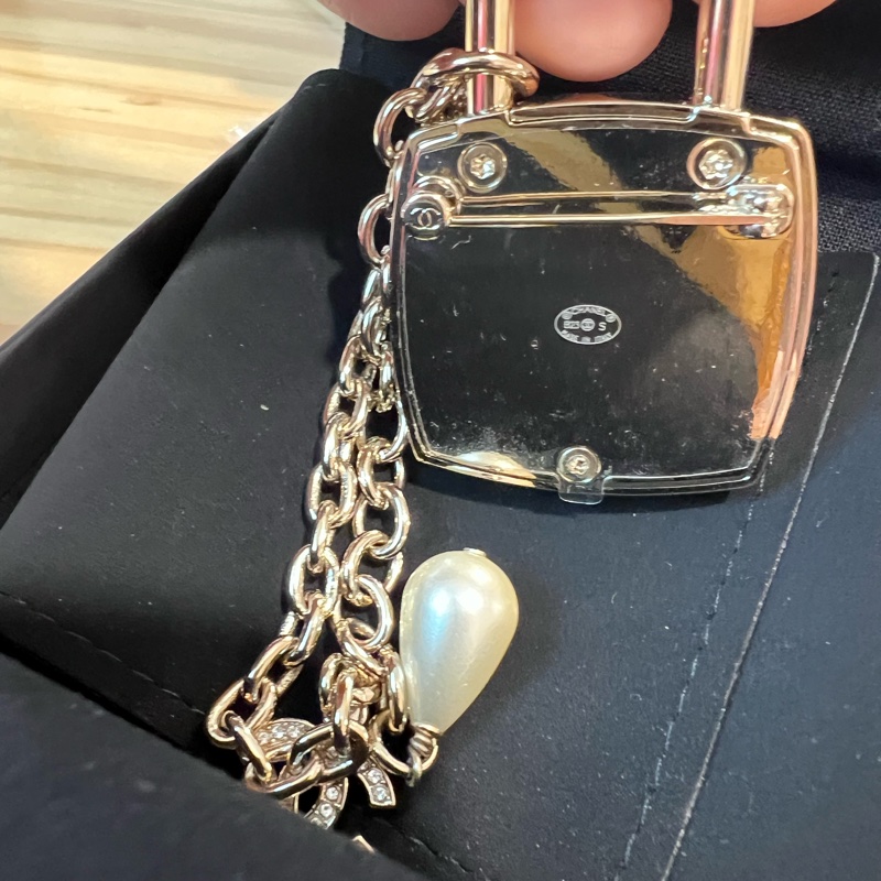 Chanel Brooch-1