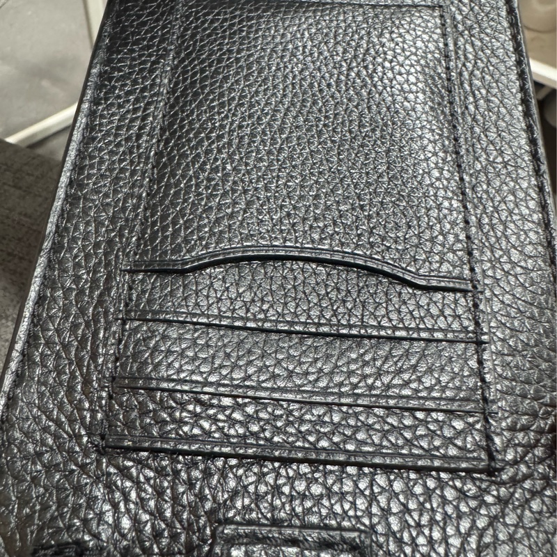 MARC JACOBS手機包(經典黑金配色)-9