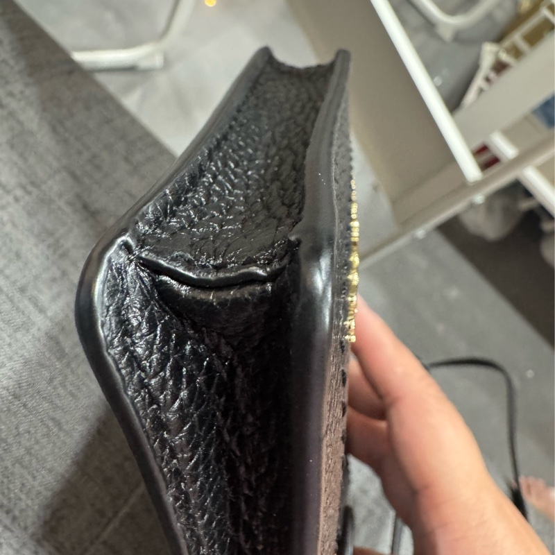 MARC JACOBS手機包(經典黑金配色)-13