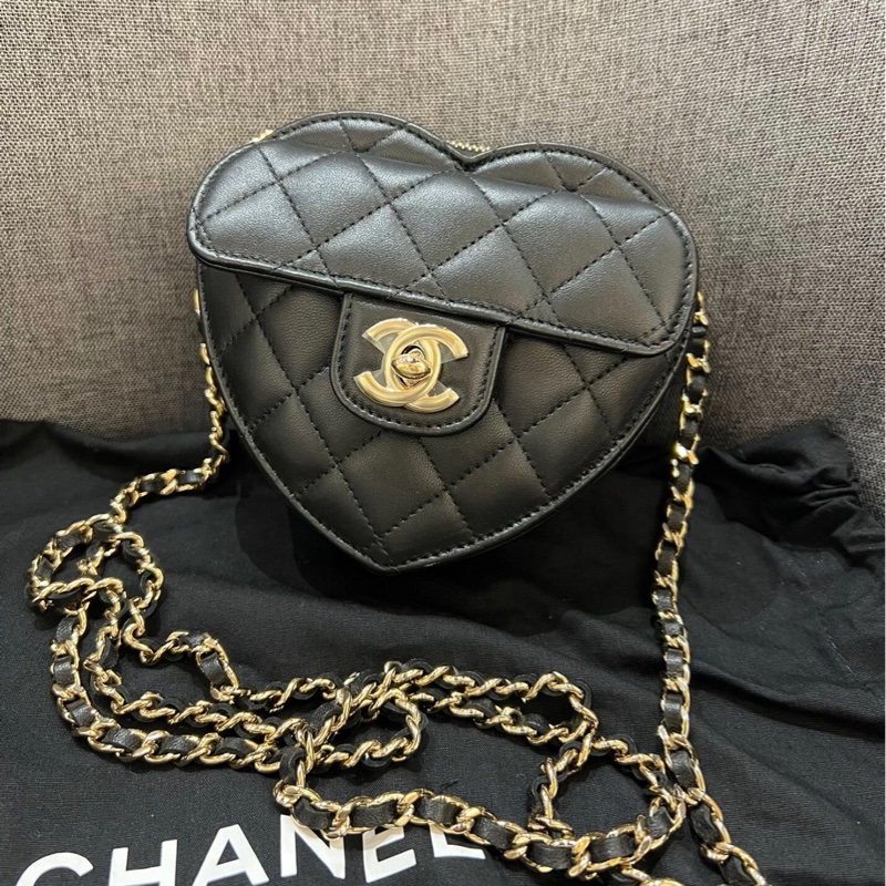 ✨全網最平 Chanel Heart Flap心型包 羊皮 黑色 31開 97新-0