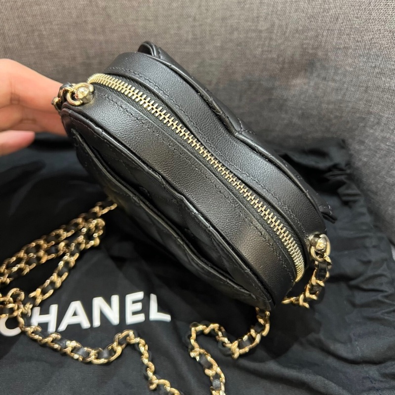 ✨全網最平 Chanel Heart Flap心型包 羊皮 黑色 31開 97新-3