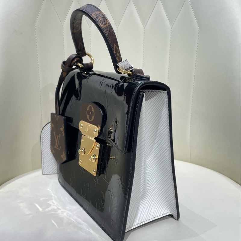99❤️LV Spring Street黑色漆皮郵差包 金色鎖扣 手提斜挎都可以 成色幾乎全新-3