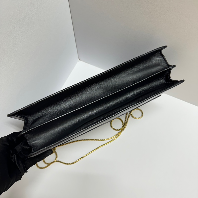 【超稀有美包💕】 BVLGARI 寶格麗 經典蛇頭 肩背+斜背包 專櫃15萬！-27