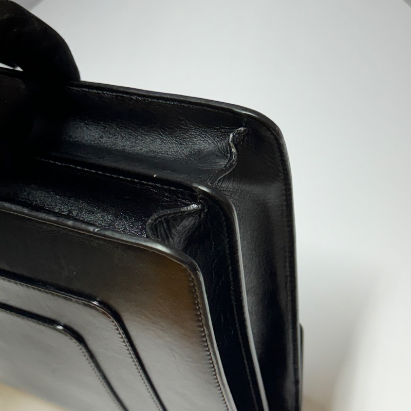 【超稀有美包💕】 BVLGARI 寶格麗 經典蛇頭 肩背+斜背包 專櫃15萬！-31