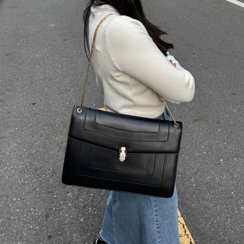 【超稀有美包💕】 BVLGARI 寶格麗 經典蛇頭 肩背+斜背包 專櫃15萬！-38