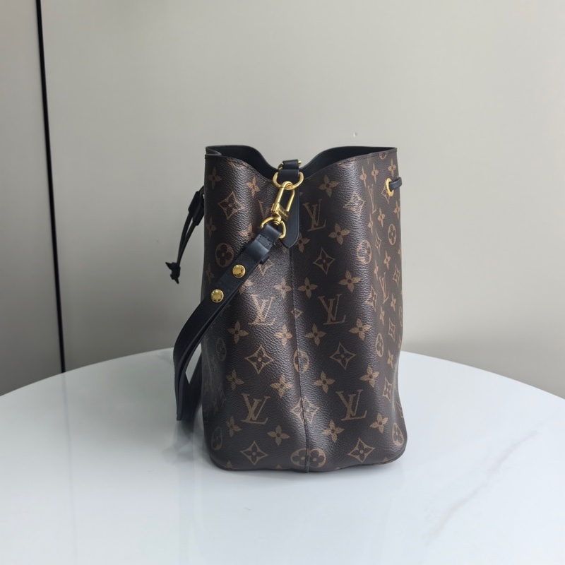 97新lv/路易威登 黑桶  尺寸；26 x 26 x 17.5 單包-1