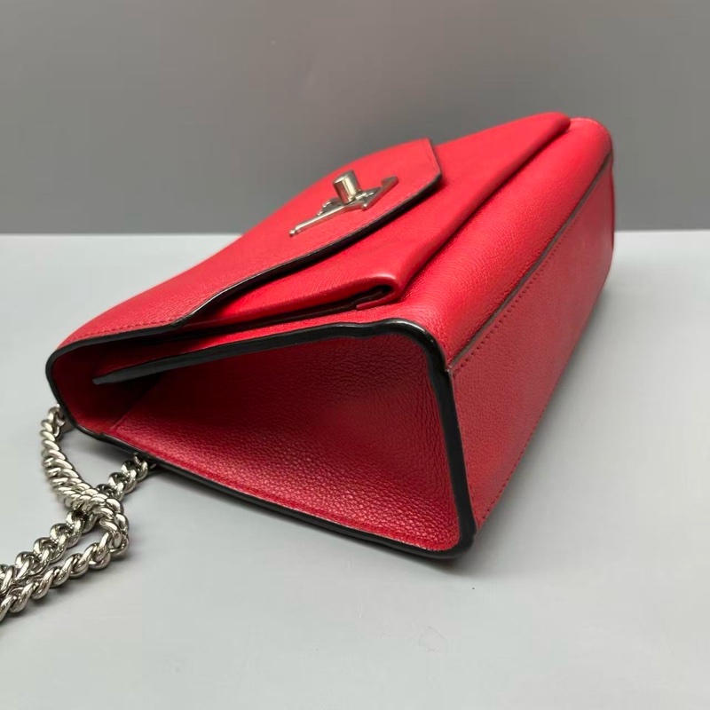 LV 97新 紅色荔枝紋Lockme鏈條包 尺寸22*16-3