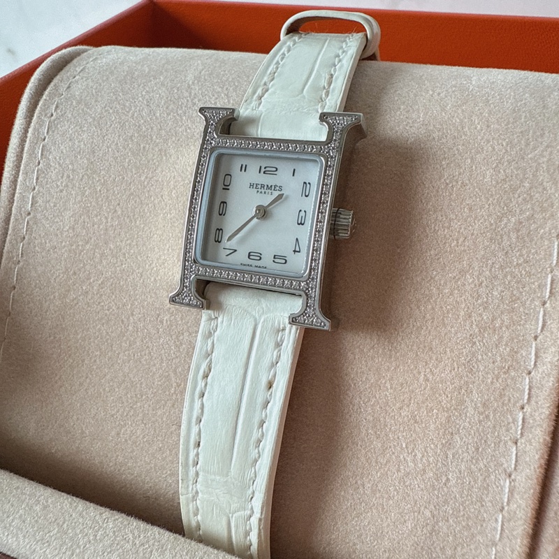 近全新✨ Hermes Heure H 手錶 滿鑽H手錶 鱷魚皮錶帶 台灣購證購入-2