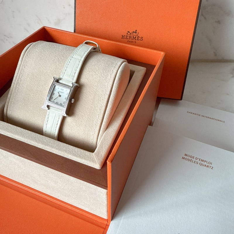 近全新✨ Hermes Heure H 手錶 滿鑽H手錶 鱷魚皮錶帶 台灣購證購入-10