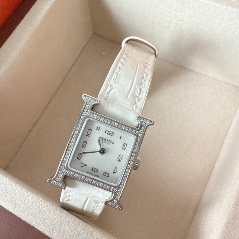 近全新✨ Hermes Heure H 手錶 滿鑽H手錶 鱷魚皮錶帶 台灣購證購入-17