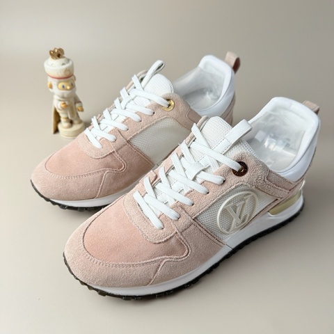 LV/路易威登 Runaway白粉徽標老爹鞋 37碼 95新 品相完美
