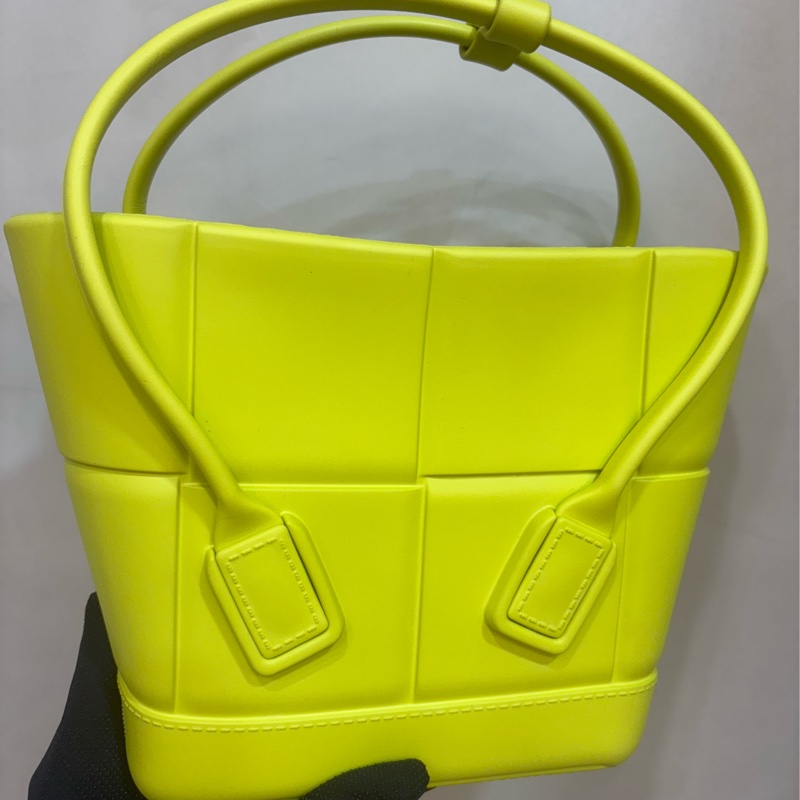 BOTTEGA VENETA 寶緹嘉 托特包 Arco 橡膠-0