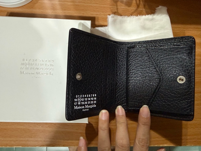 Maison Margiela 四線Logo對折短夾-1