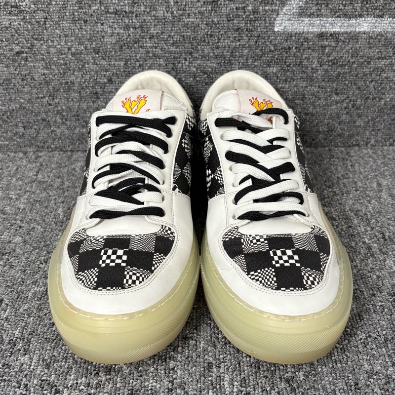 LV 黑白皮面棋盘格板鞋41.5码-1
