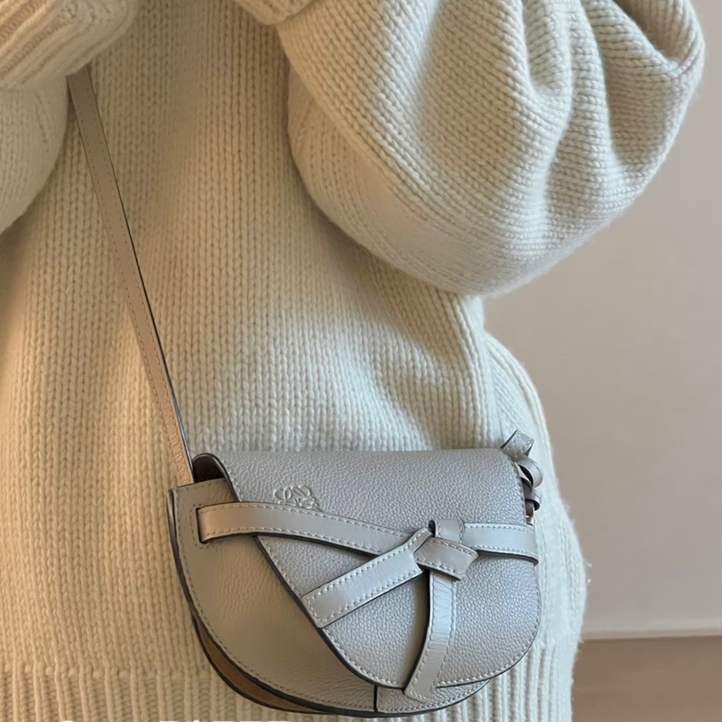 ✨ Loewe gate 中號馬鞍包 燕麥色 輕便版搭❤️-0