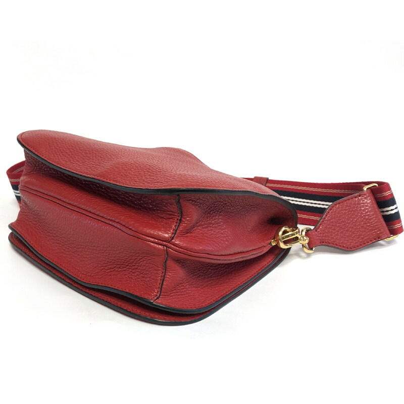 PRADA Daino 皮革肩背包 1BD274 2BBE F0EOO-6