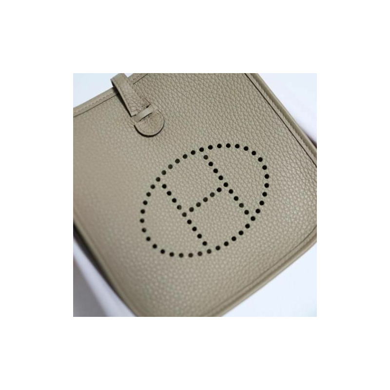 HERMES Mini Evelyne TPM 2024 米色 Marfa 金色五金印章-4