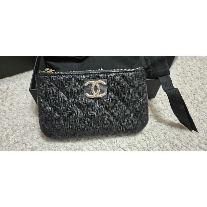 CHANEL 迷你黑魚子醬-0