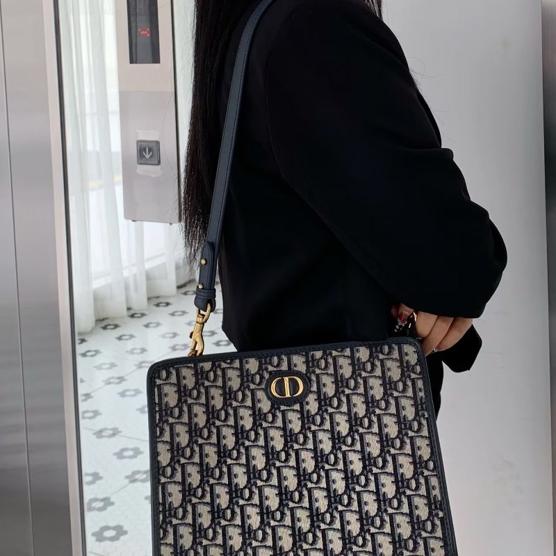 DIOR 蒙田30經典老花刺繡手拿包25. 5*19. 5*6.5 98新配件盒子塵袋吊牌-0