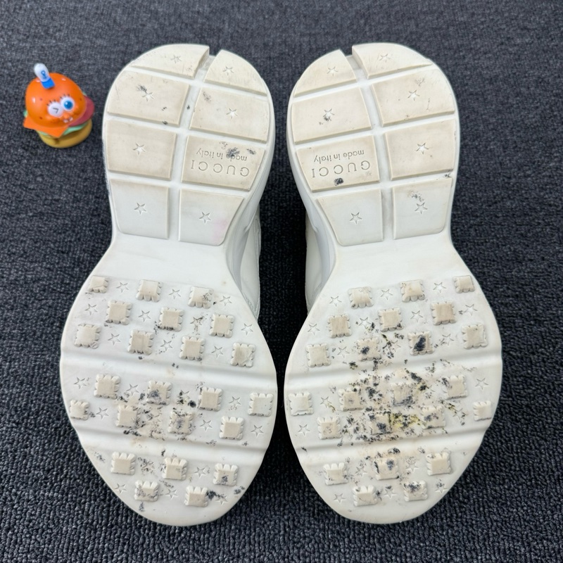 款式：Gucci古馳老爹鞋唐老鴨 尺碼：37.5 詳情：整體成色不錯 可愛唐老鴨 迪士尼聯名款 鞋底-5