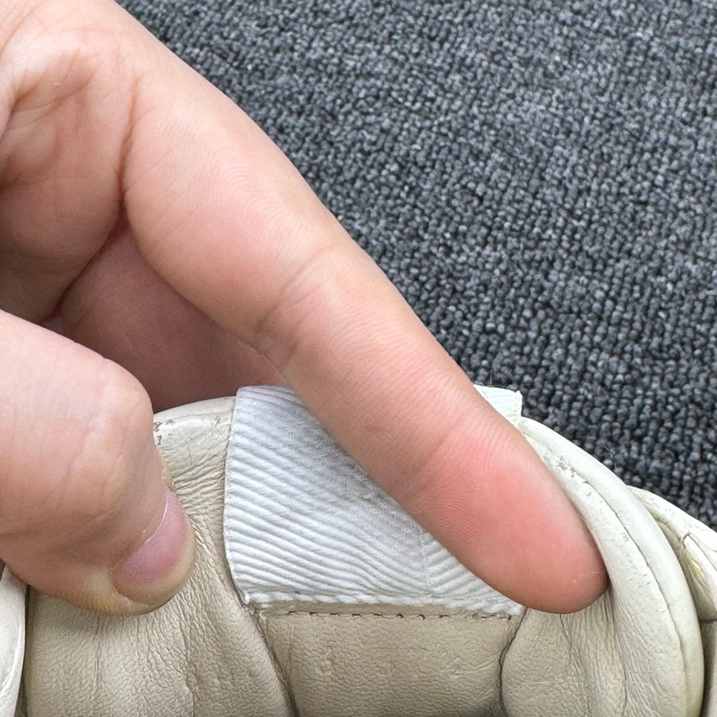 款式：Gucci古馳老爹鞋唐老鴨 尺碼：37.5 詳情：整體成色不錯 可愛唐老鴨 迪士尼聯名款 鞋底-6