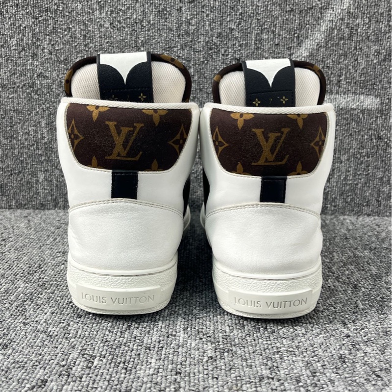 98新 lv白灰色查理高幫板鞋 41碼-2