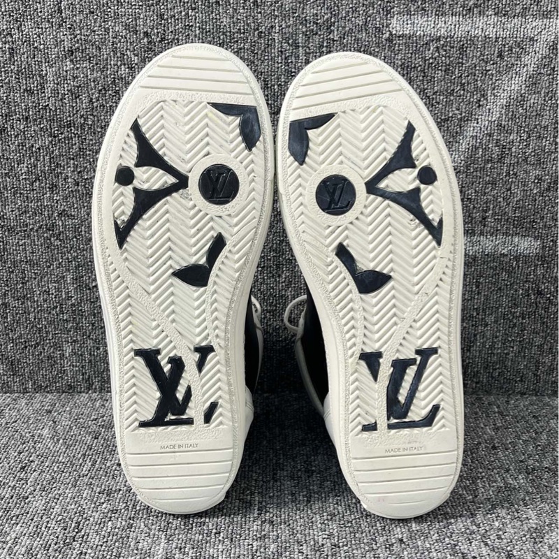98新 lv白灰色查理高幫板鞋 41碼-4