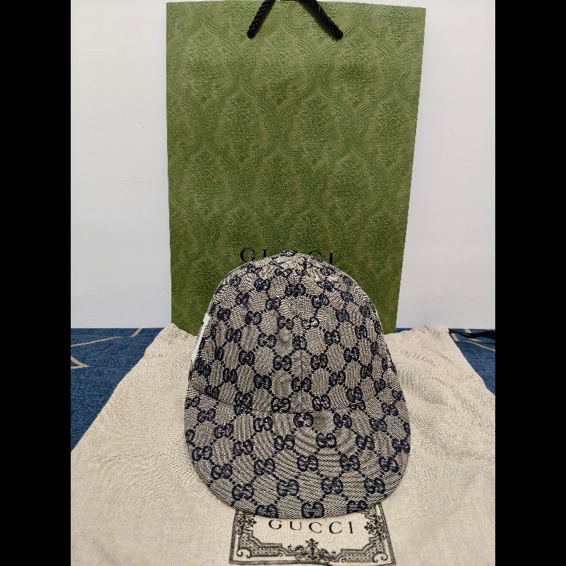 全新正品Gucci棒球帽-1