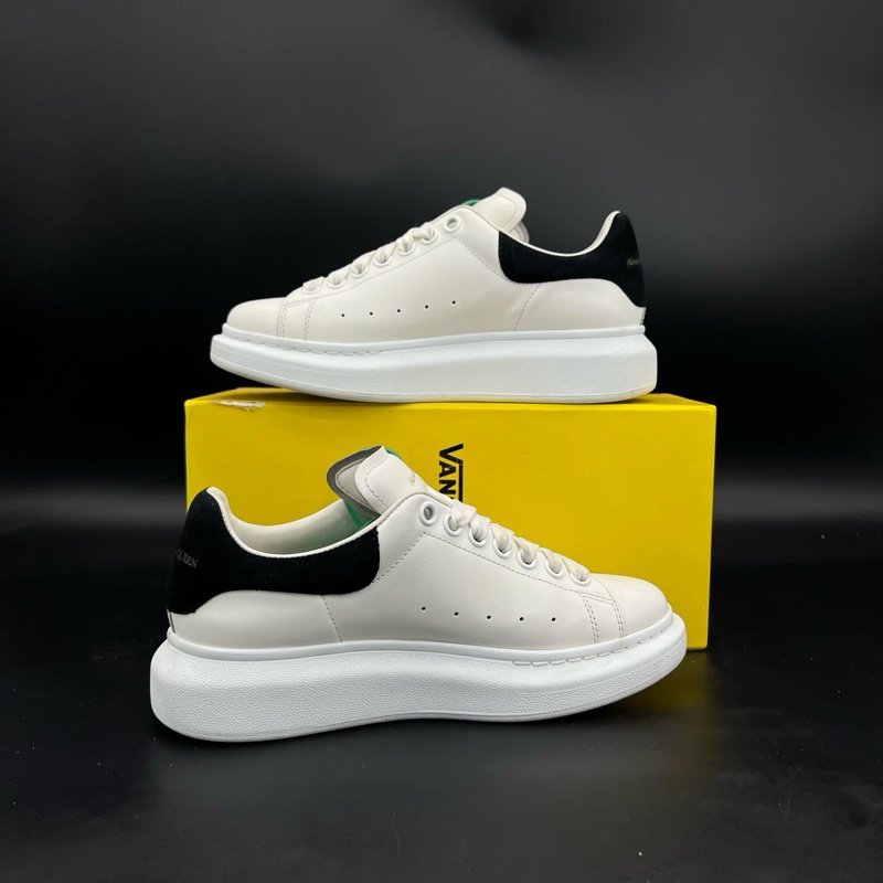 麥昆 黑尾 絨面 size 38 配盒  97新-5