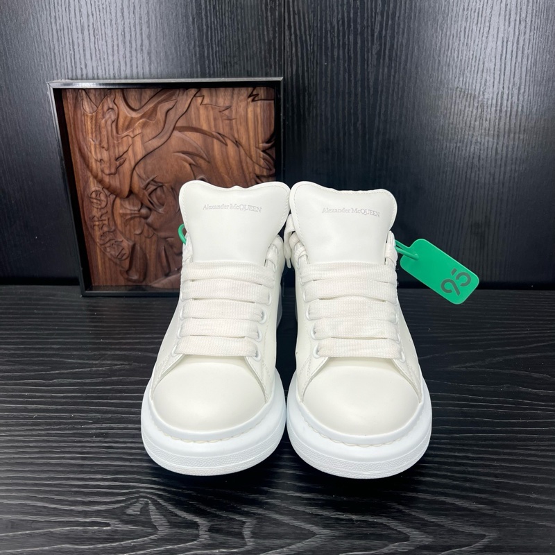 麥昆 白藍尾 亮片 碼數 38.5  98新-1